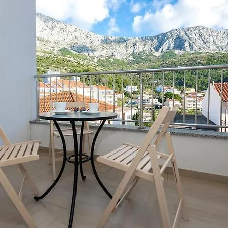 Valentina * Drvenik (Split-Dalmatia)